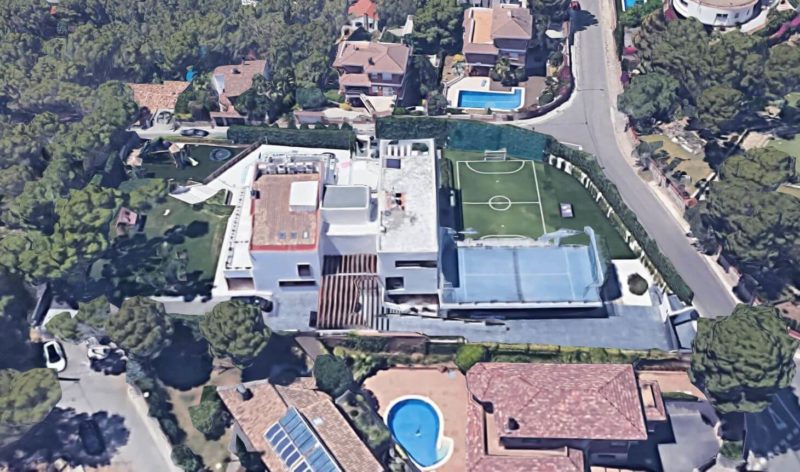 サッカー リオネル メッシ Lionel Messi 社長の家 日本の豪邸写真集