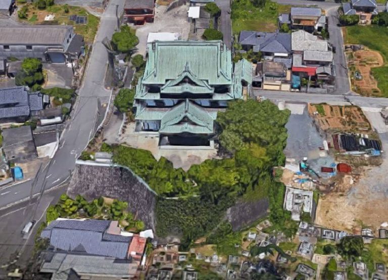 北九州市八幡西区の石垣に守られた城 社長の家~日本の豪邸写真集 北九州市八幡西区の石垣に守られた城 社長の家~日本の豪邸写真集